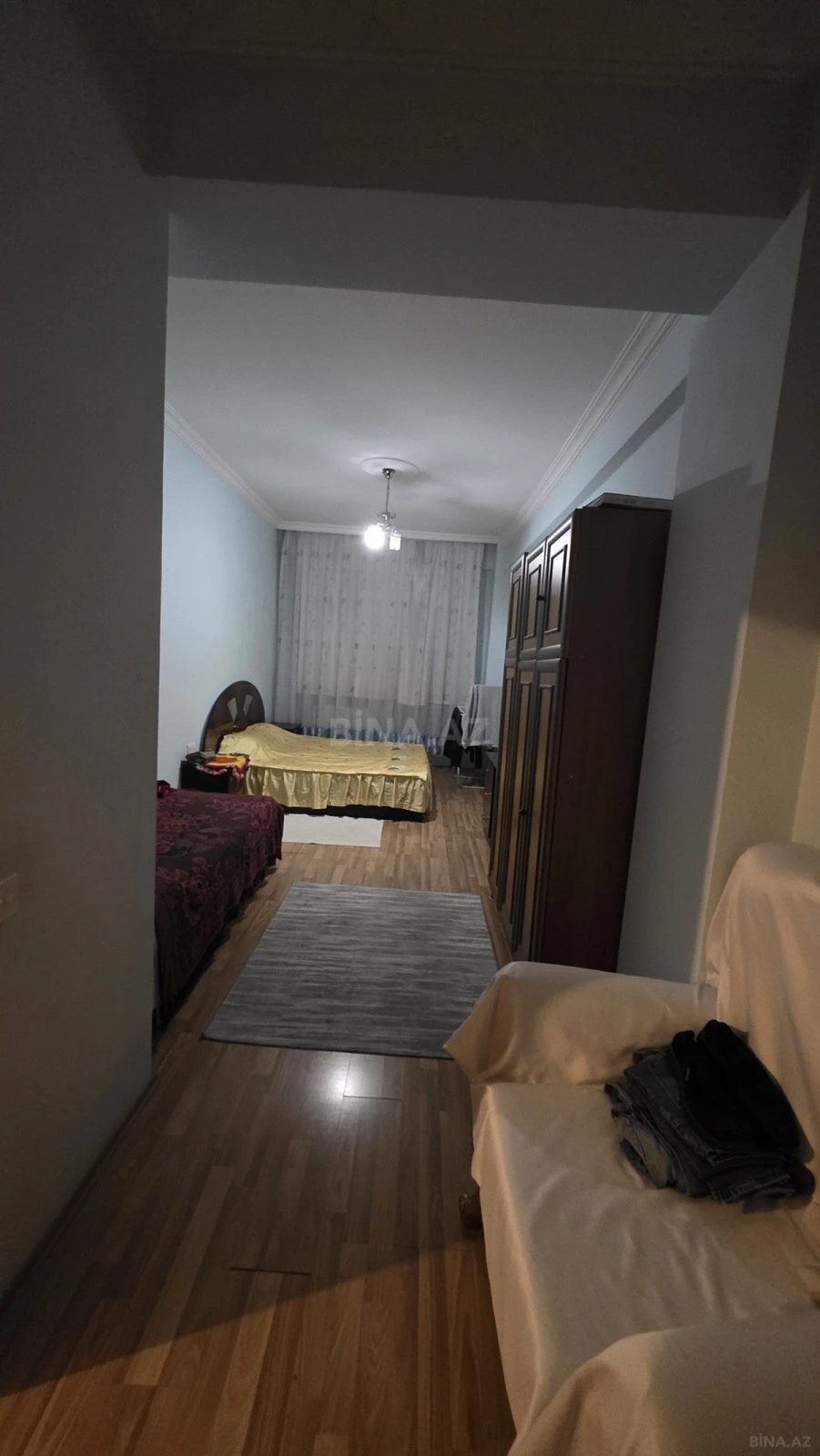 Satılır 2 otaqlı mənzil 92 m²