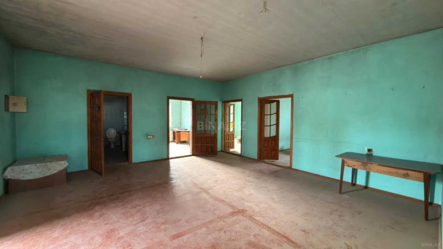 Satılır 3 otaqlı həyət evi 800 m²