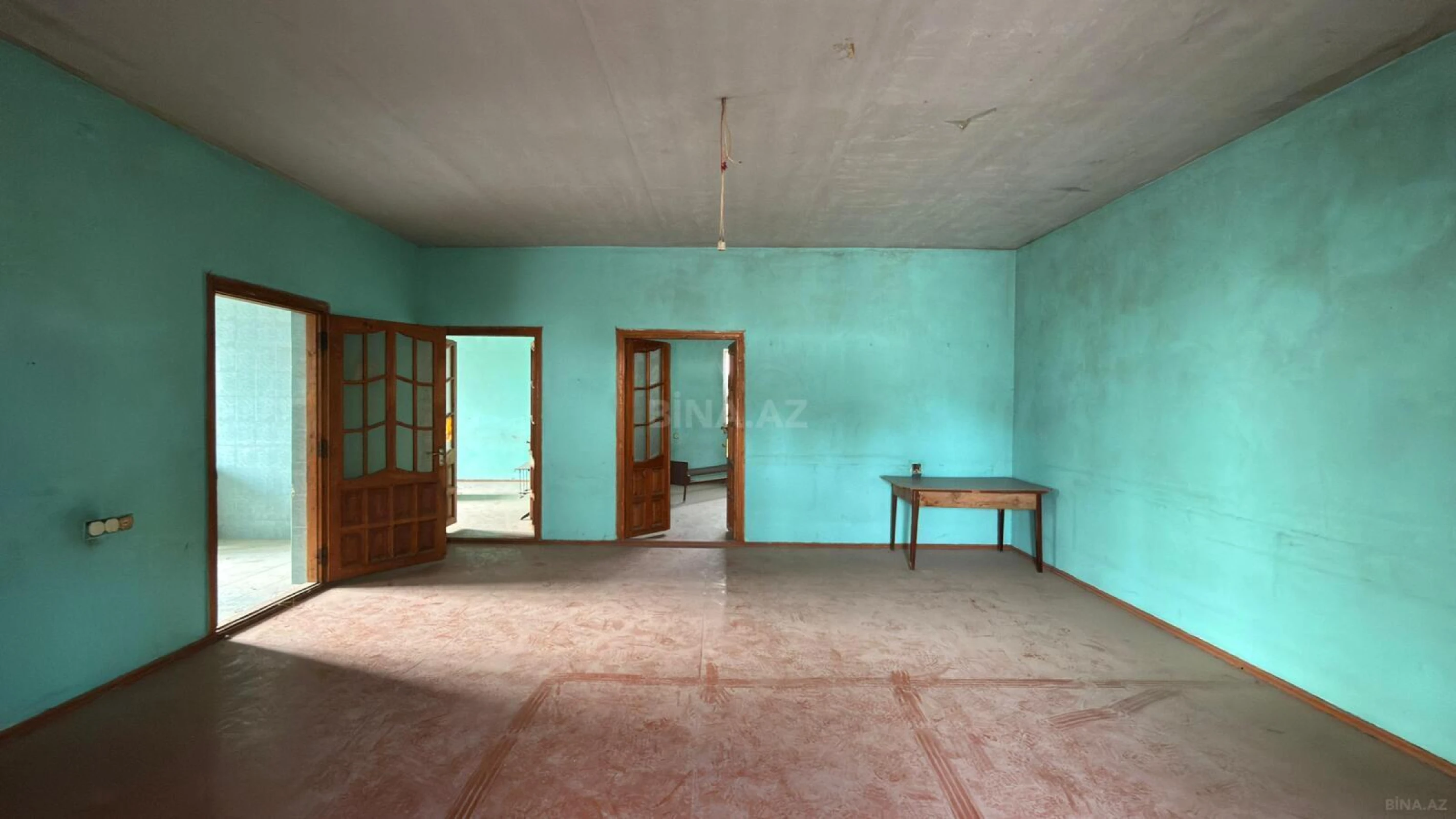 Satılır 3 otaqlı həyət evi 800 m²