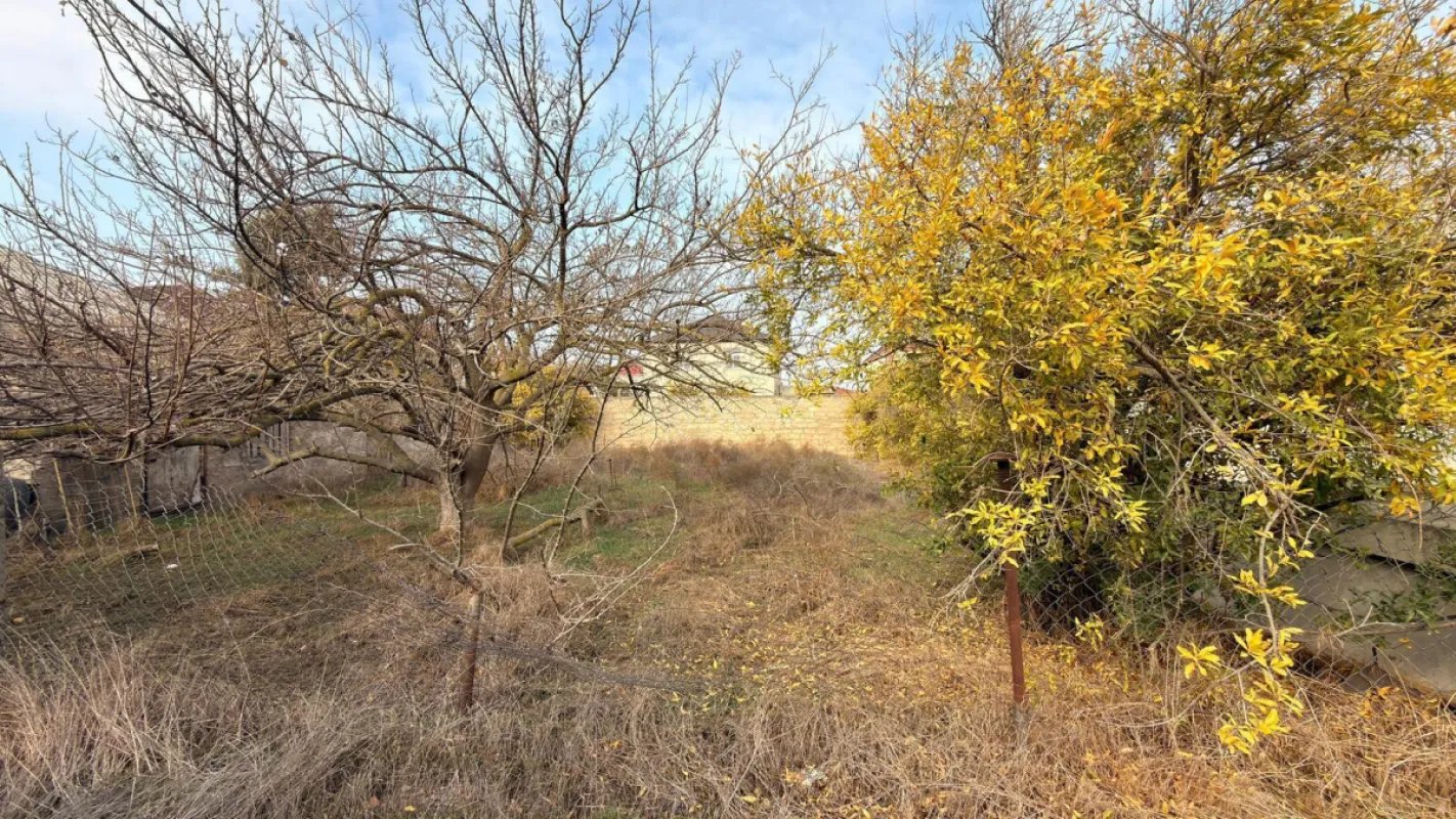 Satılır 3 otaqlı həyət evi 800 m²