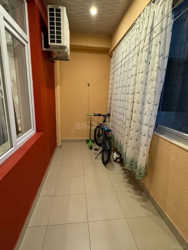 Satılır 4 otaqlı mənzil 168 m²