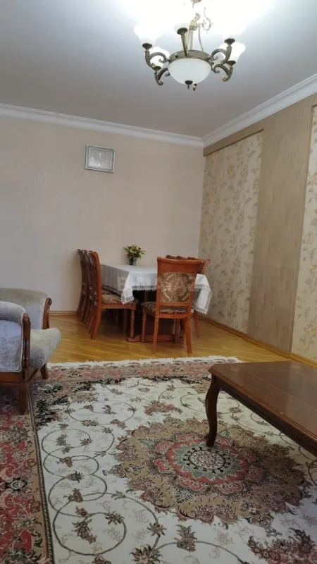 Satılır 3 otaqlı mənzil 127 m²