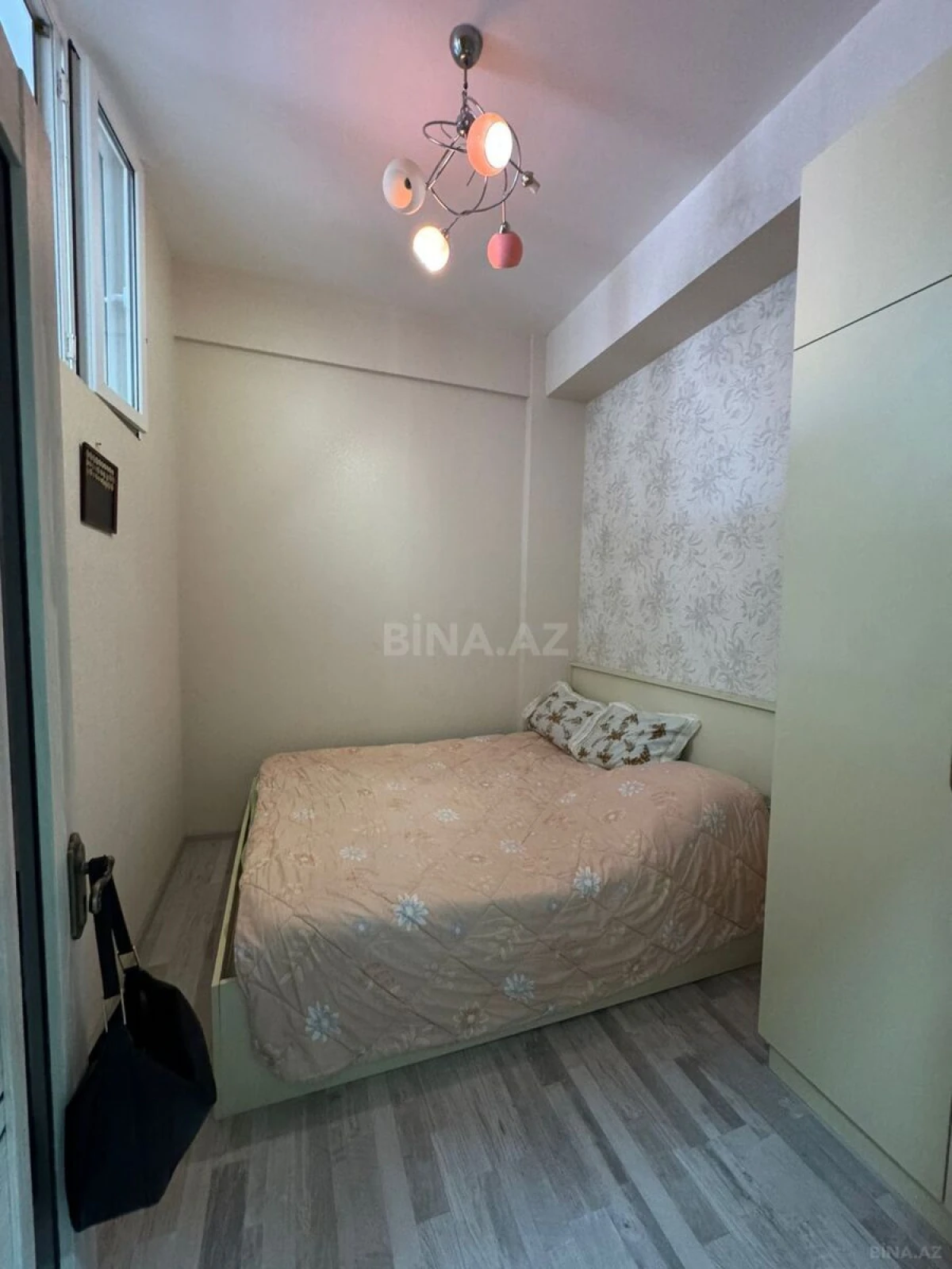 Kirayə verilir 2 otaqlı mənzil 61 m²