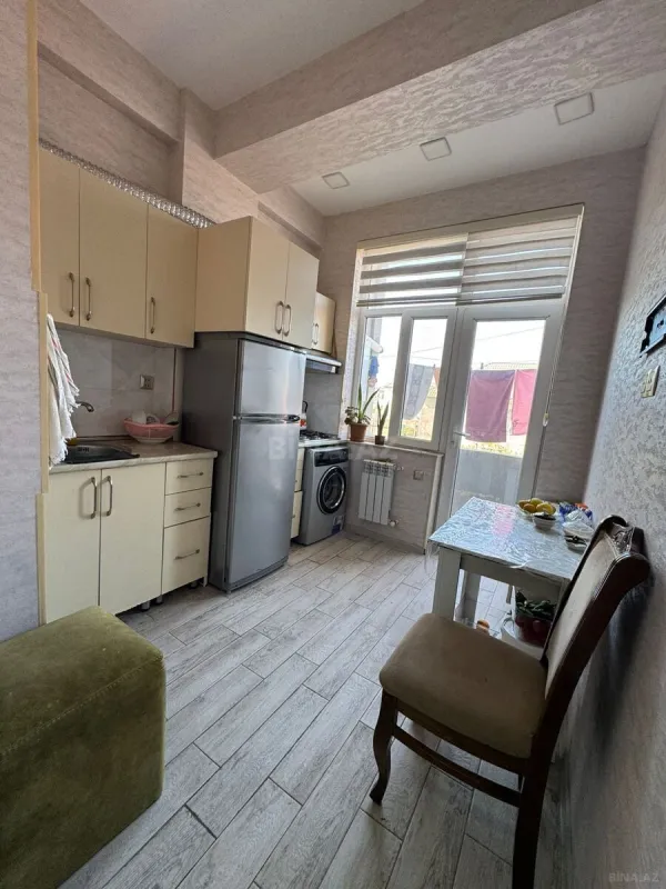 Kirayə verilir 2 otaqlı mənzil 61 m²