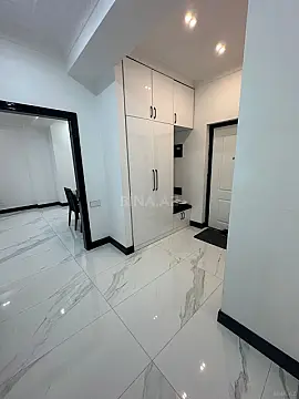 Kirayə verilir 2 otaqlı mənzil 95 m²