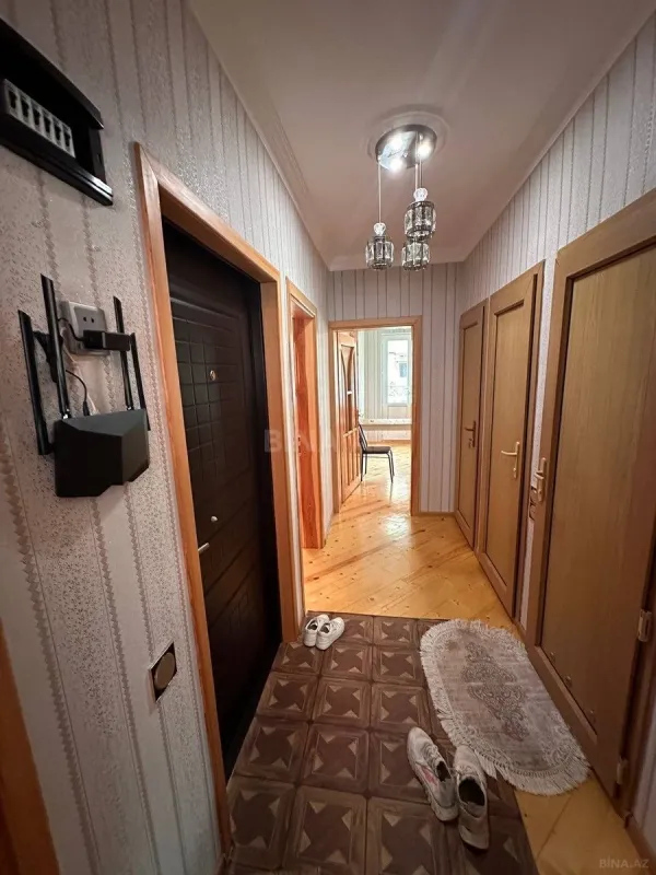 Kirayə verilir 2 otaqlı mənzil 60 m²