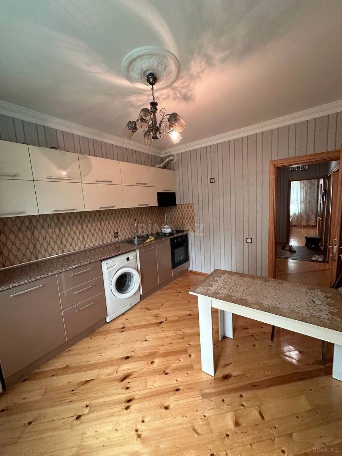 Kirayə verilir 2 otaqlı mənzil 60 m²