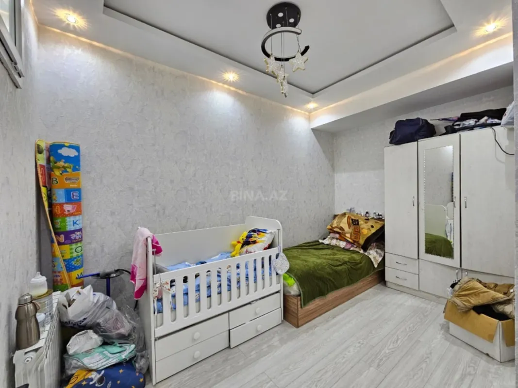 Satılır 3 otaqlı mənzil 82 m²