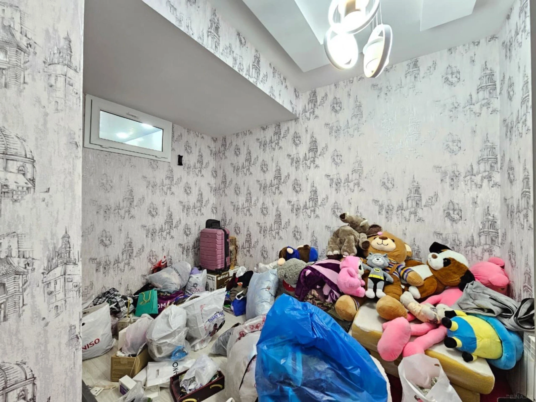 Satılır 3 otaqlı mənzil 82 m²