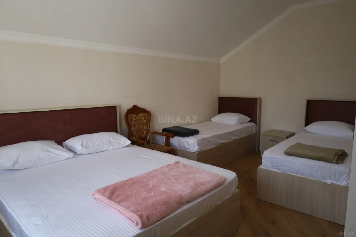 Kirayə verilir 6 otaqlı həyət evi 120 m²