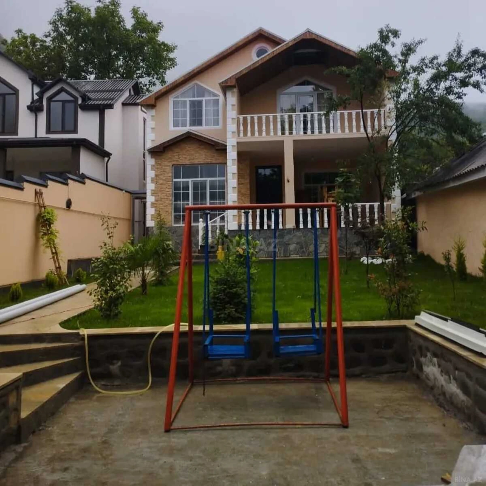 Kirayə verilir 6 otaqlı həyət evi 120 m²