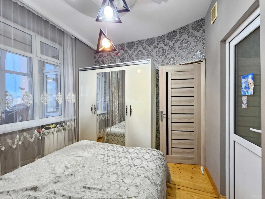 Satılır 3 otaqlı mənzil 64 m²