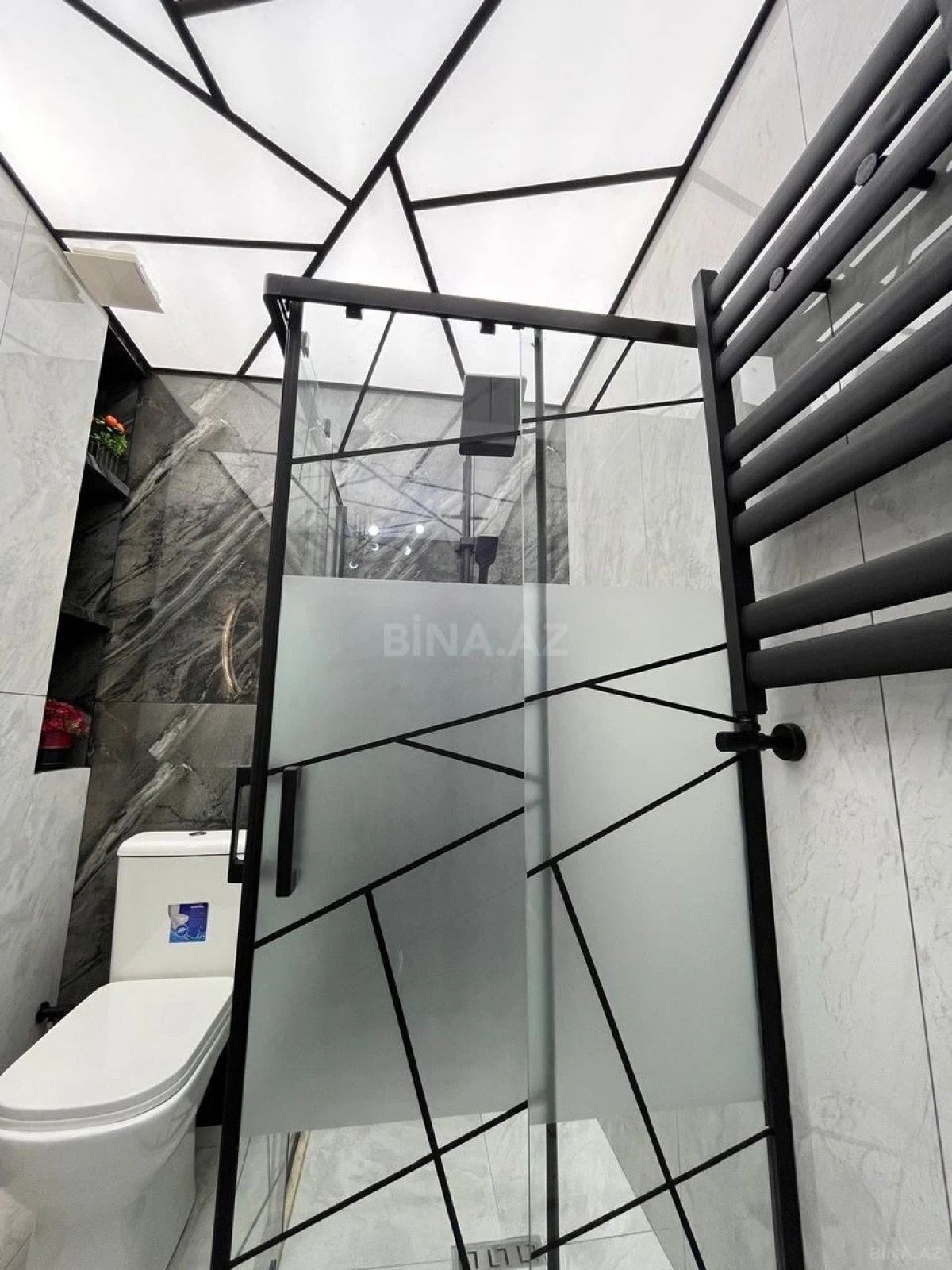 Satılır 2 otaqlı mənzil 65 m²