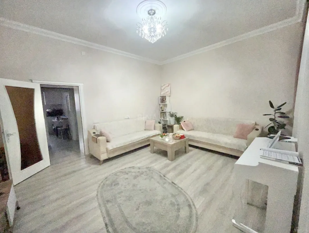 Satılır 3 otaqlı mənzil 71 m²