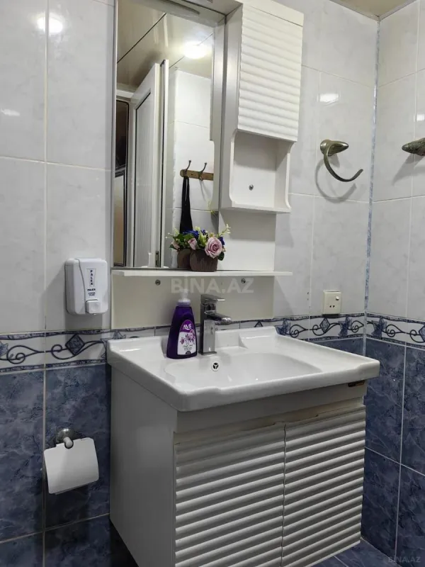 Kirayə verilir 2 otaqlı mənzil 60 m²