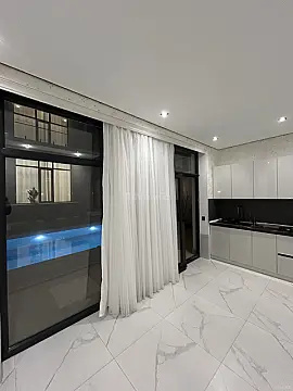 Satılır 5 otaqlı həyət evi 300 m²