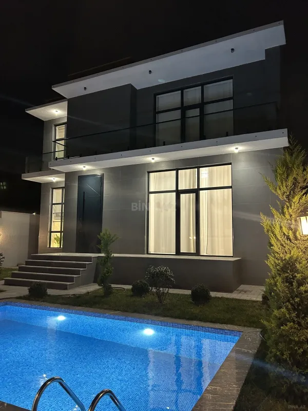 Satılır 5 otaqlı həyət evi 300 m²