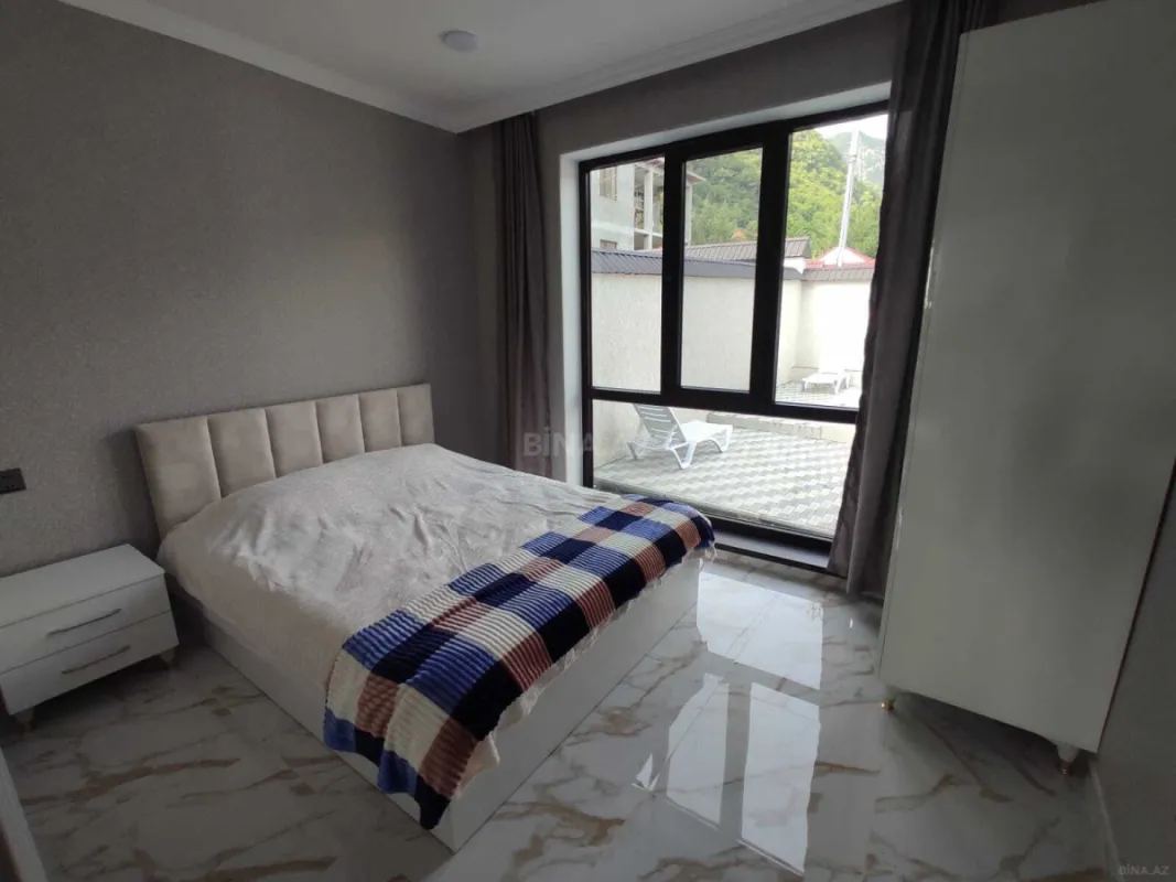 Kirayə verilir 5 otaqlı həyət evi 100 m²