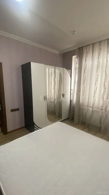 Kirayə verilir 3 otaqlı mənzil 97 m²