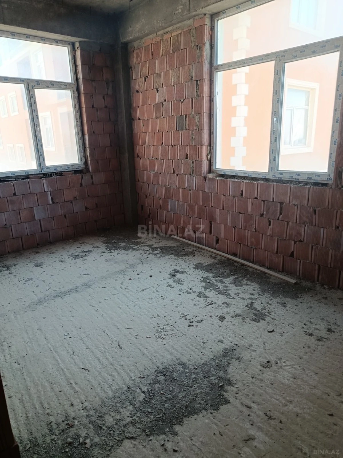 Satılır 2 otaqlı mənzil 60 m²