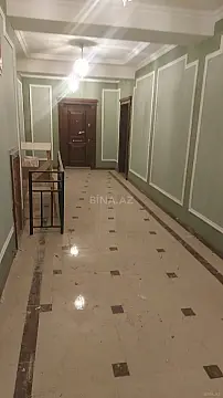 Satılır 3 otaqlı mənzil 136.4 m²