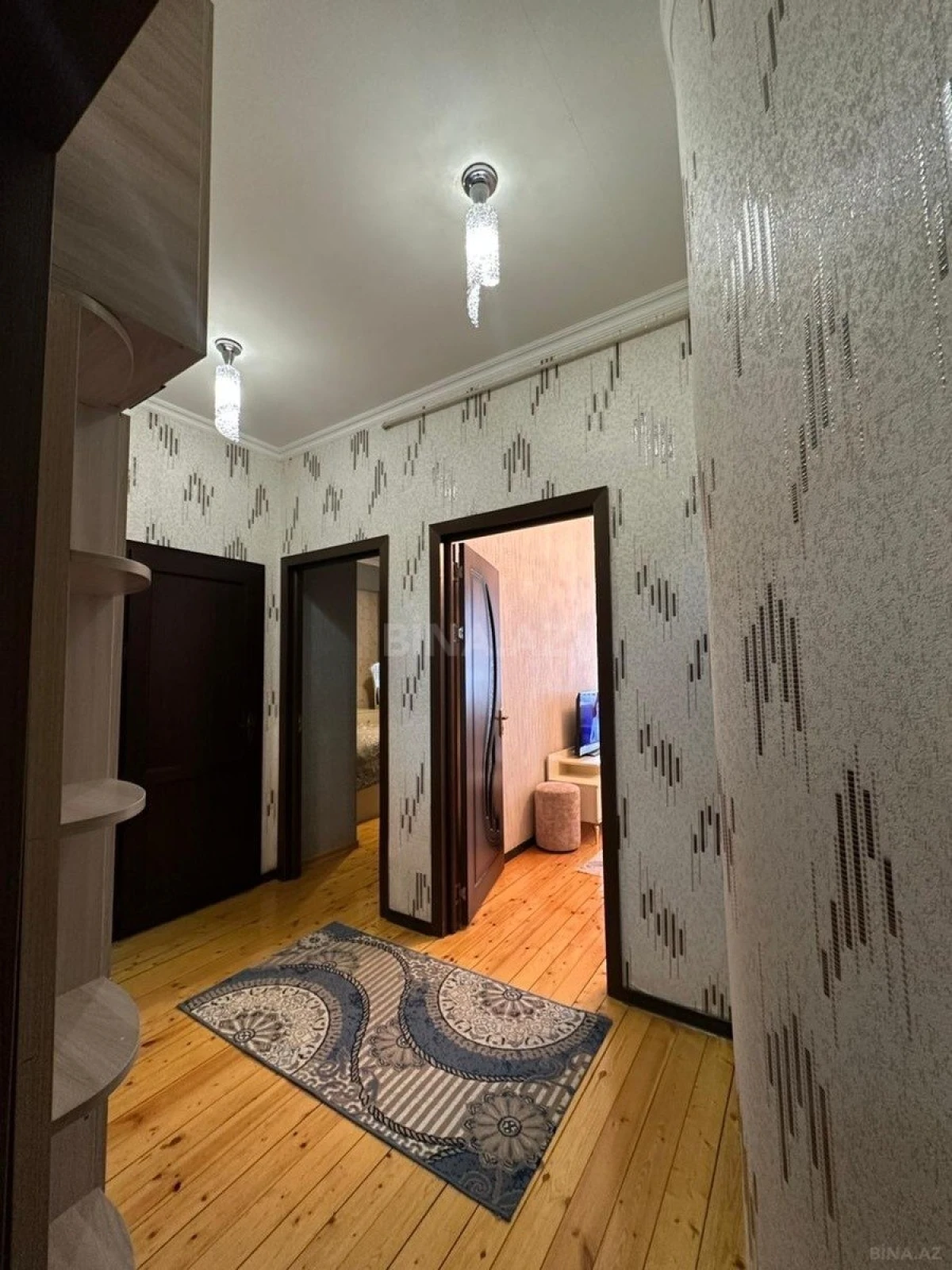 Satılır 2 otaqlı mənzil 61 m²