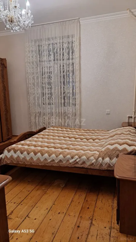 Kirayə verilir 2 otaqlı mənzil 70 m²