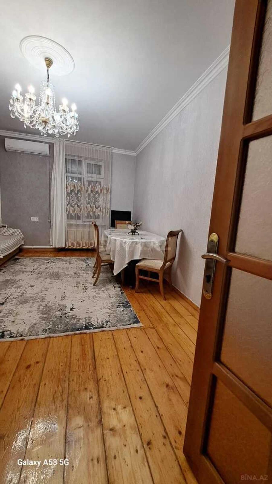 Kirayə verilir 2 otaqlı mənzil 70 m²