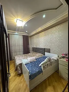 Satılır 2 otaqlı mənzil 100 m²