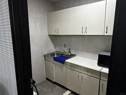 Kirayə verilir 1 otaqlı ofis 20 m²