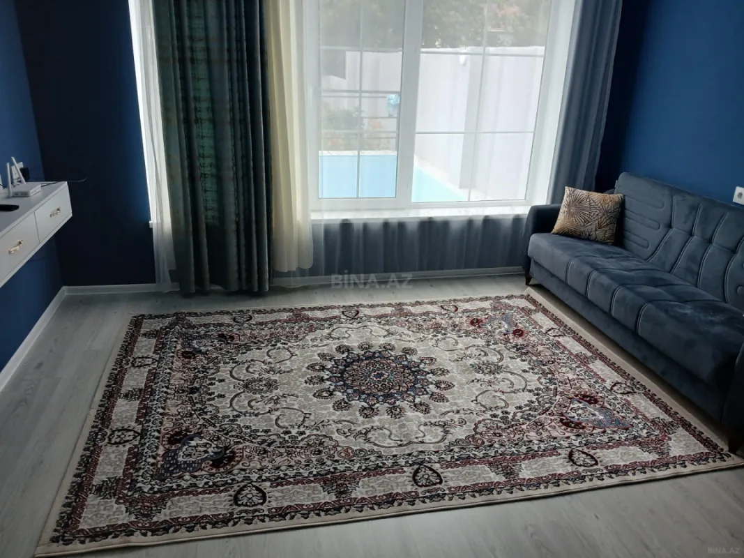 Kirayə verilir 5 otaqlı həyət evi 100 m²