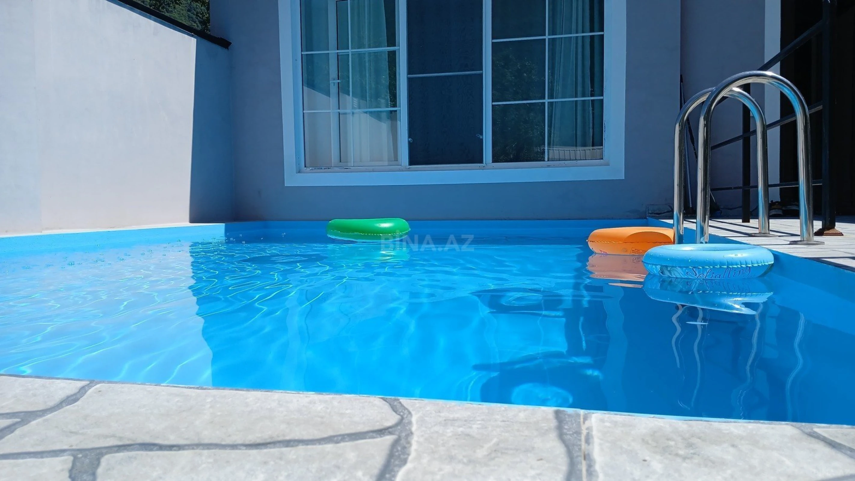 Kirayə verilir 5 otaqlı həyət evi 100 m²