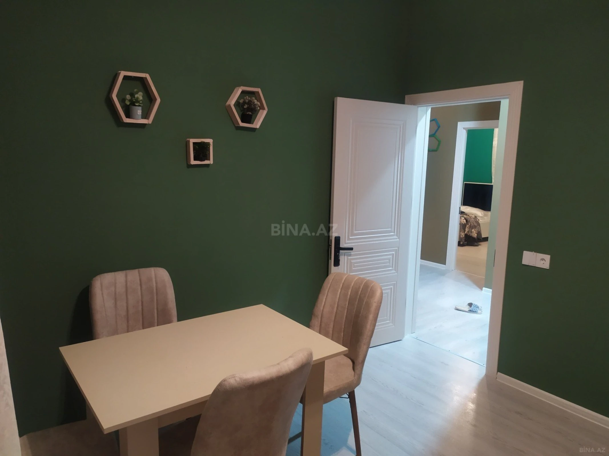 Kirayə verilir 5 otaqlı həyət evi 100 m²