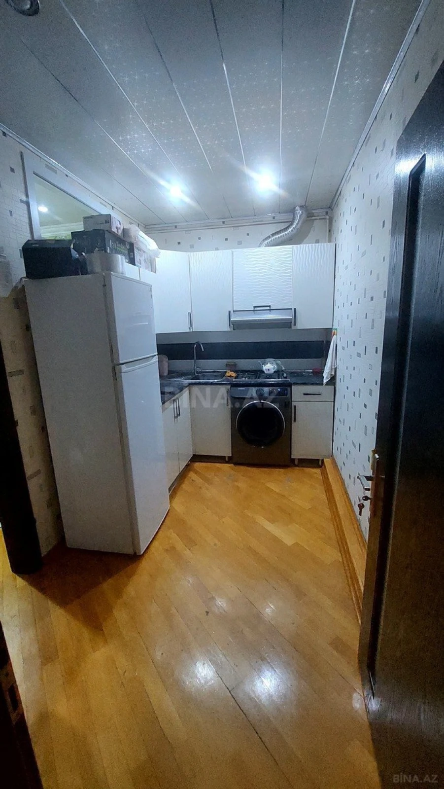 Satılır 2 otaqlı mənzil 67 m²