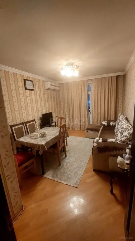 Satılır 2 otaqlı mənzil 67 m²