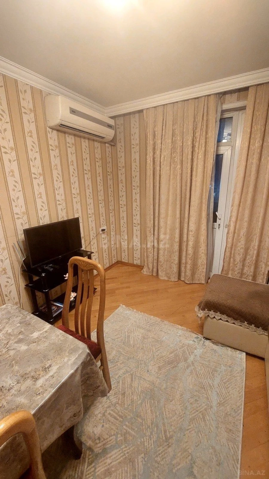 Satılır 2 otaqlı mənzil 67 m²