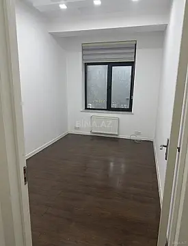 Kirayə verilir 4 otaqlı ofis 100 m²