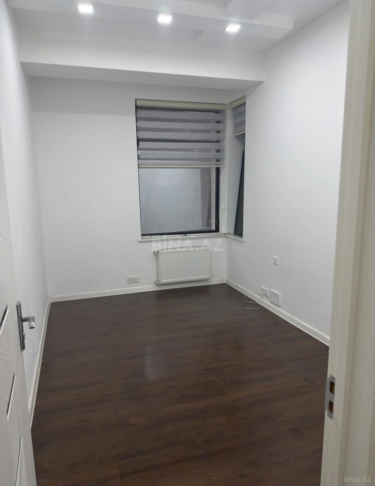 Kirayə verilir 4 otaqlı ofis 100 m²
