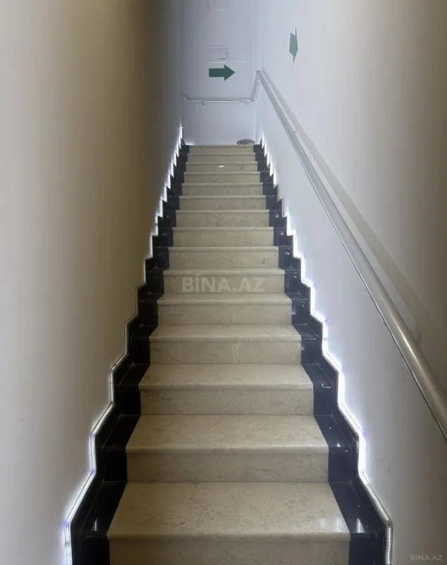 Kirayə verilir 4 otaqlı ofis 100 m²