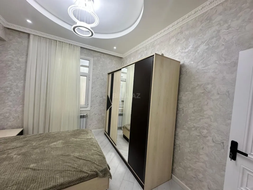 Satılır 2 otaqlı mənzil 65 m²