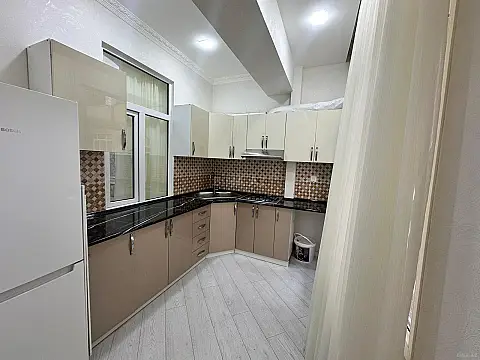 Satılır 2 otaqlı mənzil 65 m²