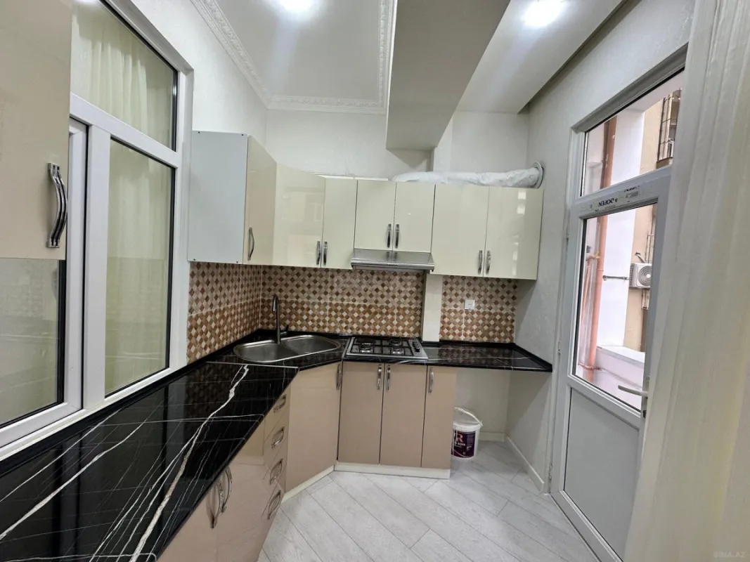 Satılır 2 otaqlı mənzil 65 m²