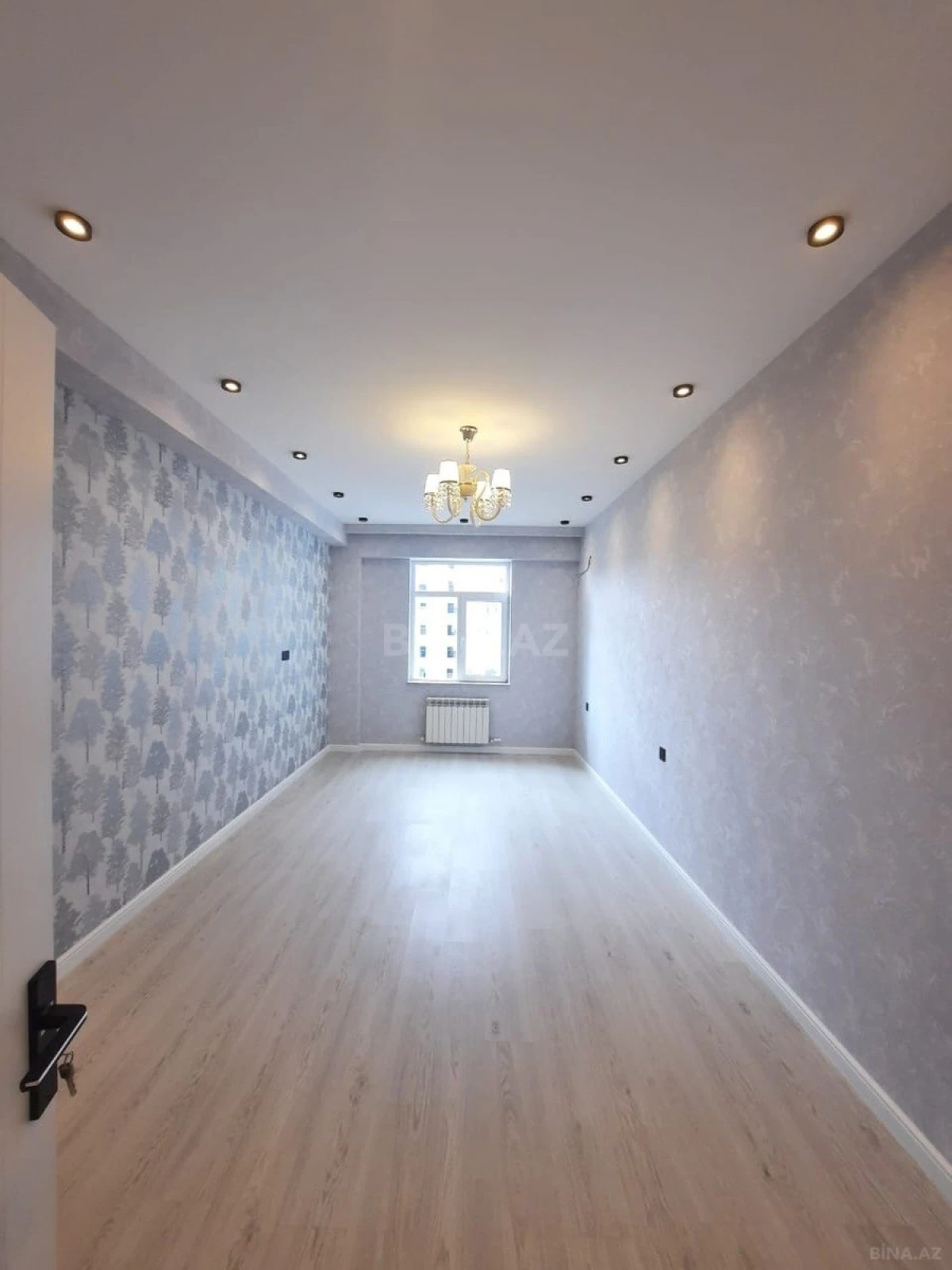 Kirayə verilir 3 otaqlı mənzil 132 m²