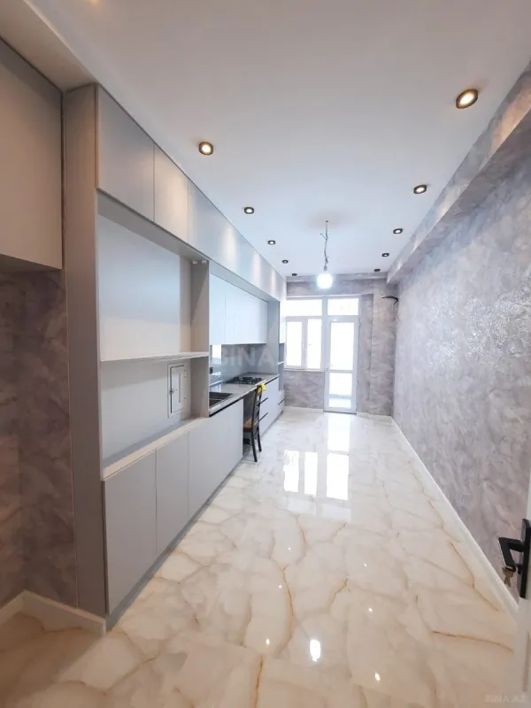 Kirayə verilir 3 otaqlı mənzil 132 m²