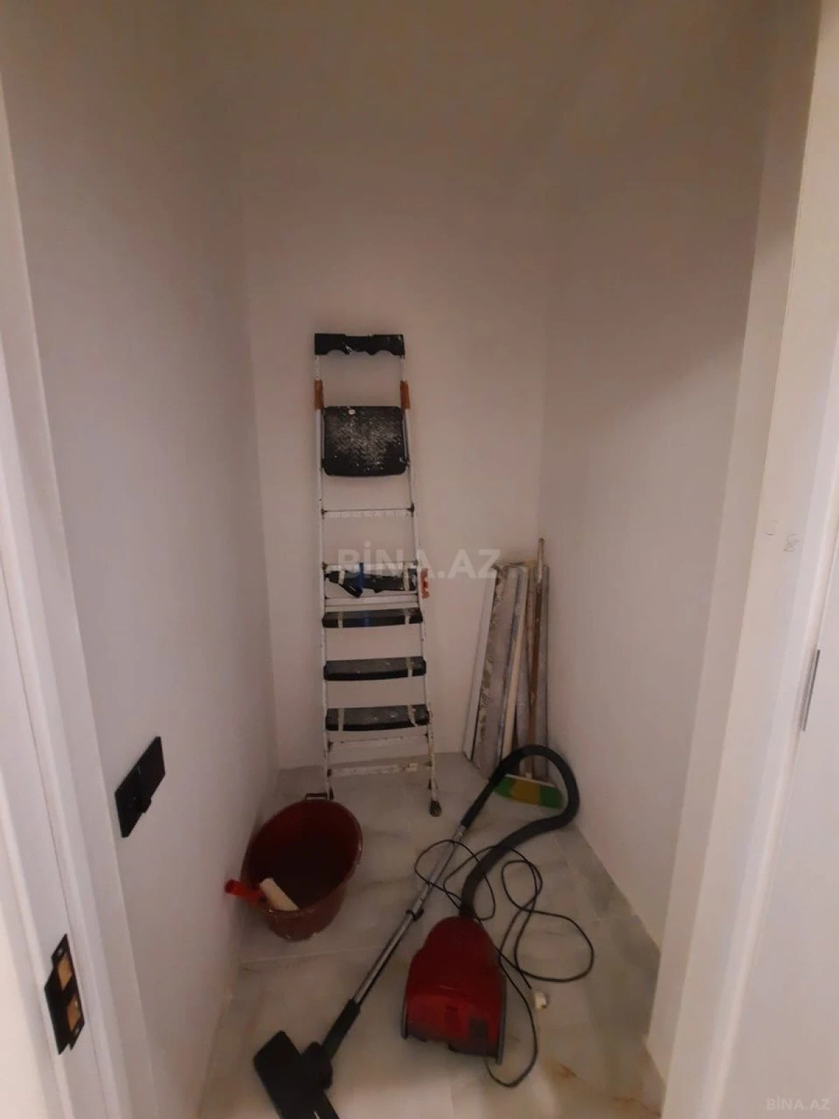 Kirayə verilir 3 otaqlı mənzil 132 m²