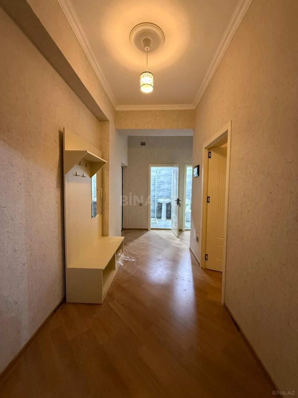 Satılır 2 otaqlı mənzil 79 m²