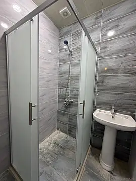 Satılır 2 otaqlı mənzil 79 m²