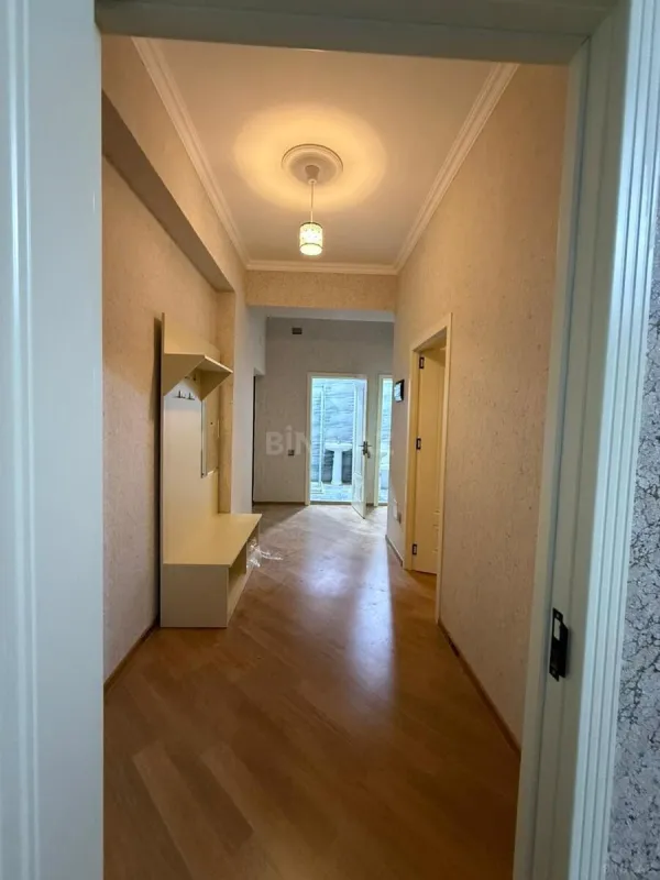 Satılır 2 otaqlı mənzil 79 m²