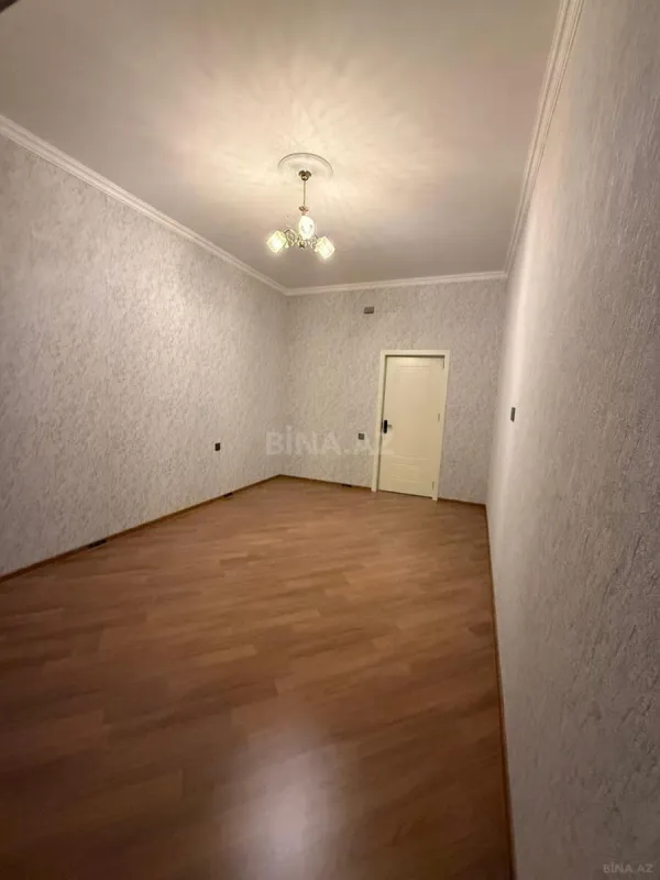 Satılır 2 otaqlı mənzil 79 m²