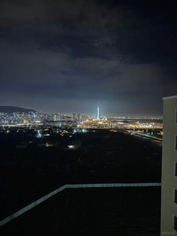 Satılır 2 otaqlı mənzil 79 m²